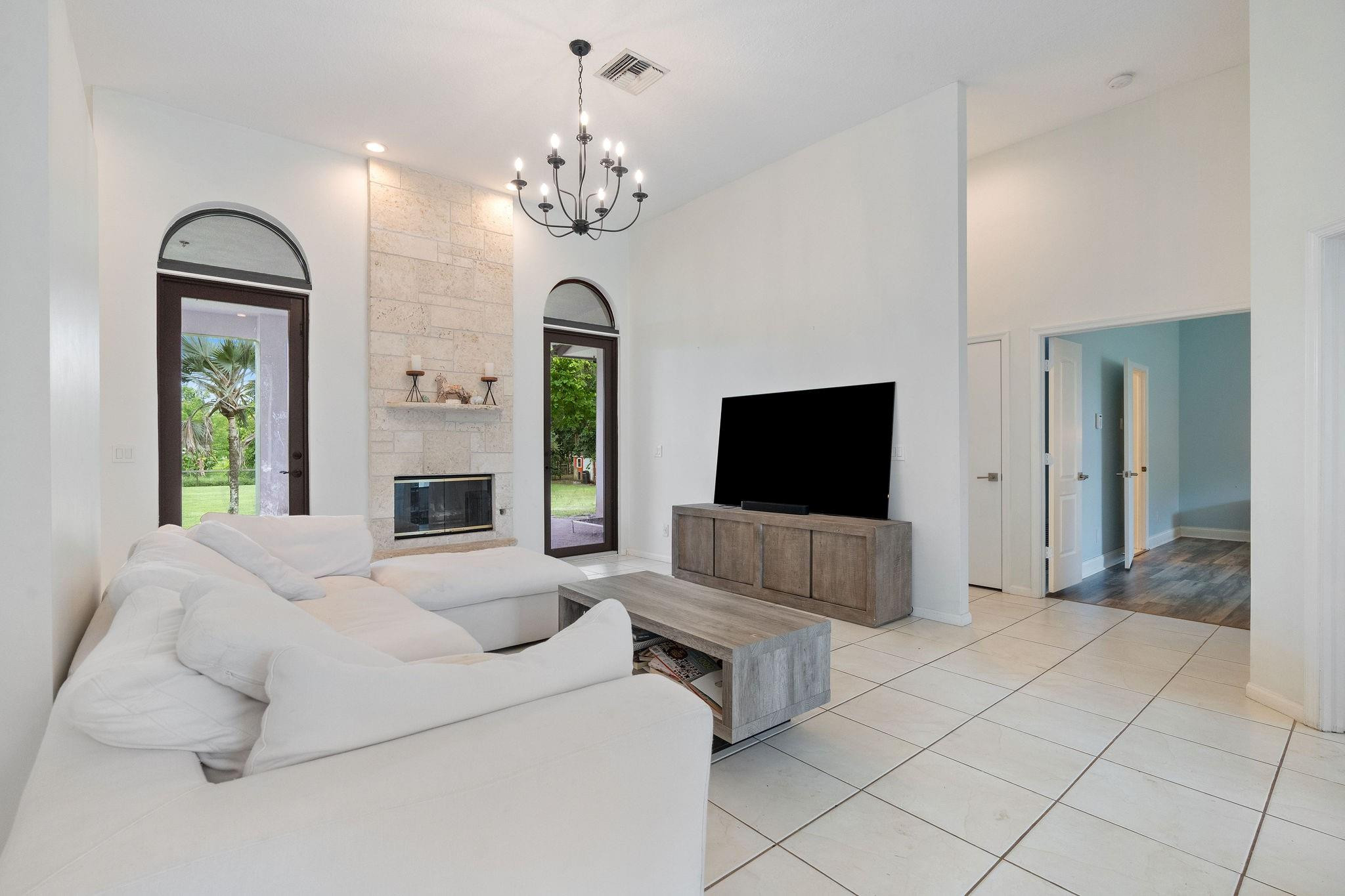 5350 SW 198th Terrace