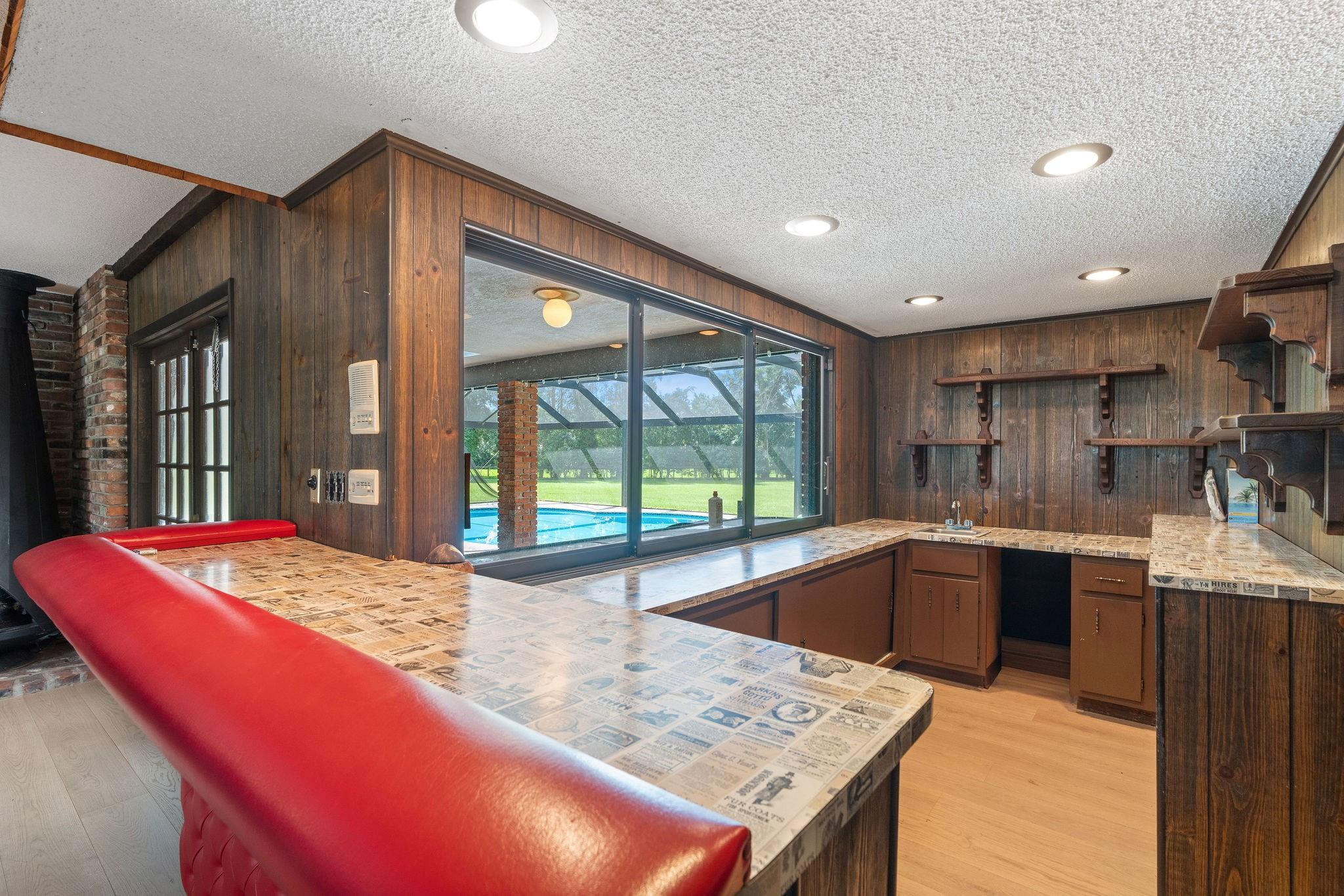 5401 Thoroughbred Lane