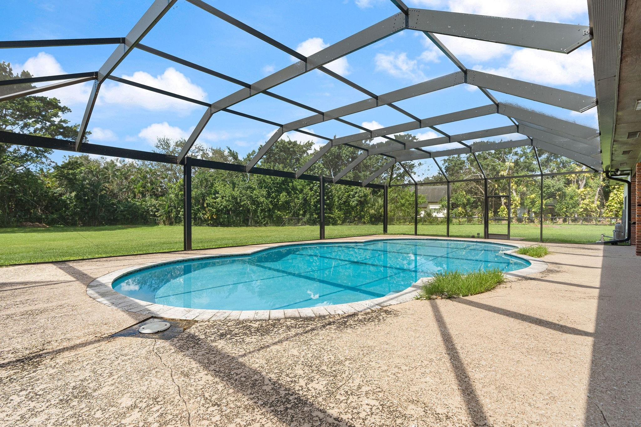 5401 Thoroughbred Lane
