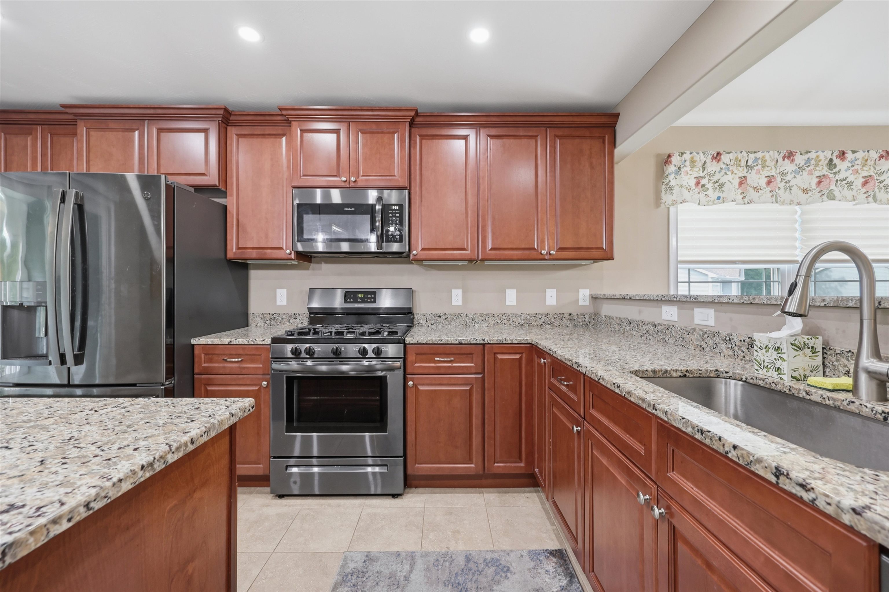 31 Castle Court Unit: 31
