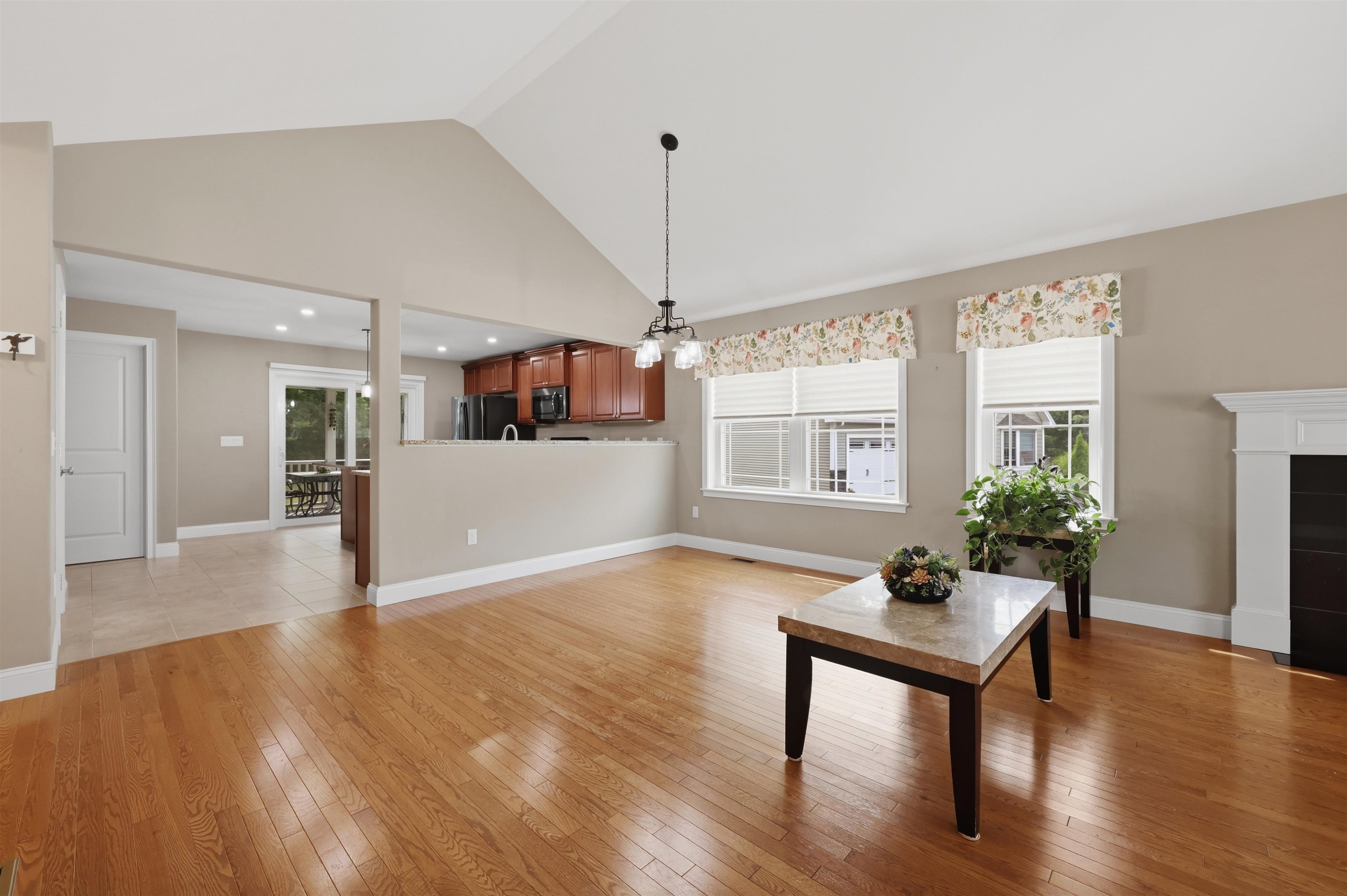 31 Castle Court Unit: 31