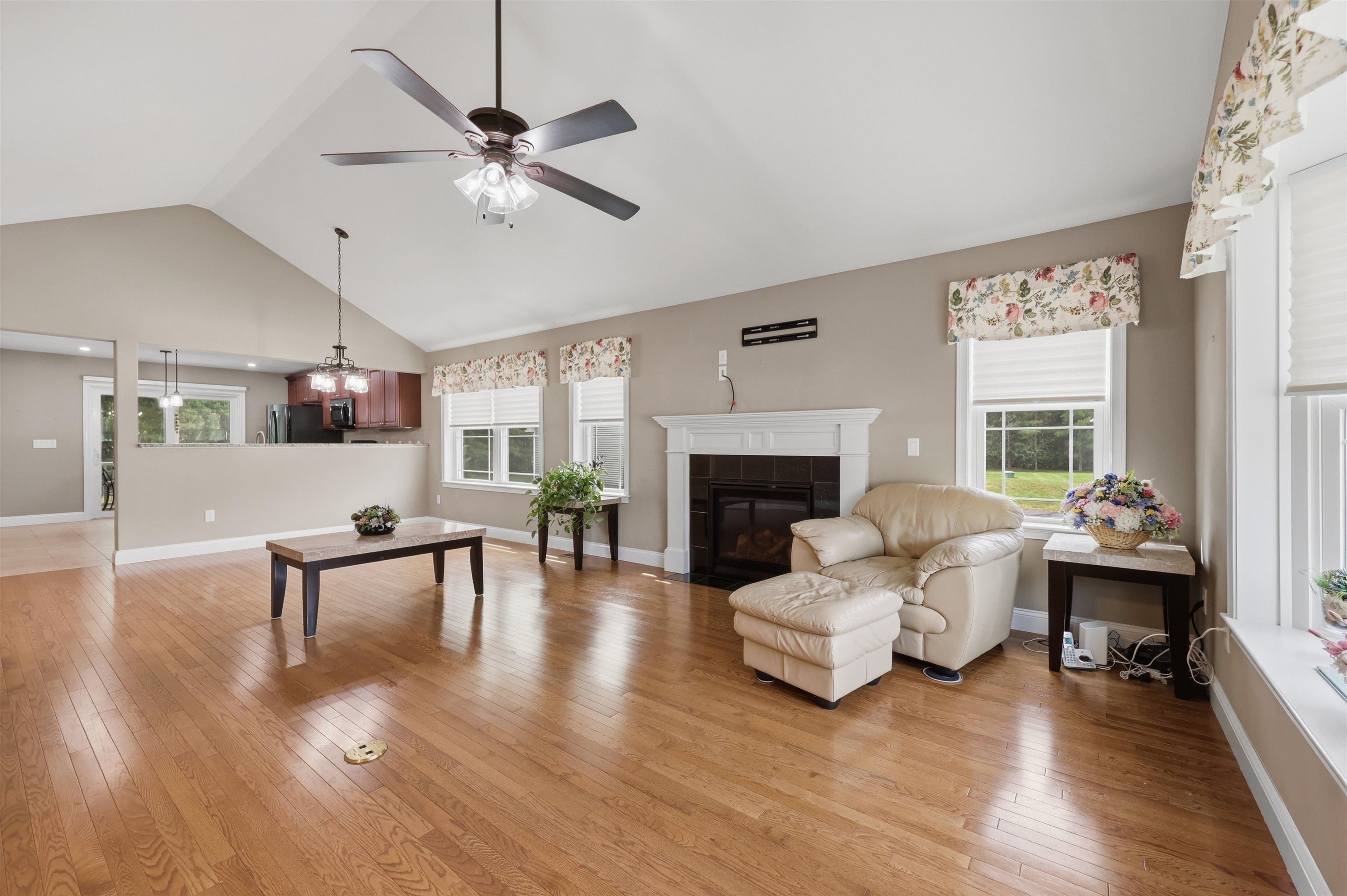 31 Castle Court Unit: 31