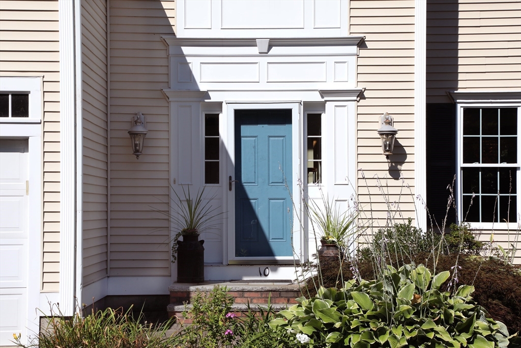 10 Cabot Ct