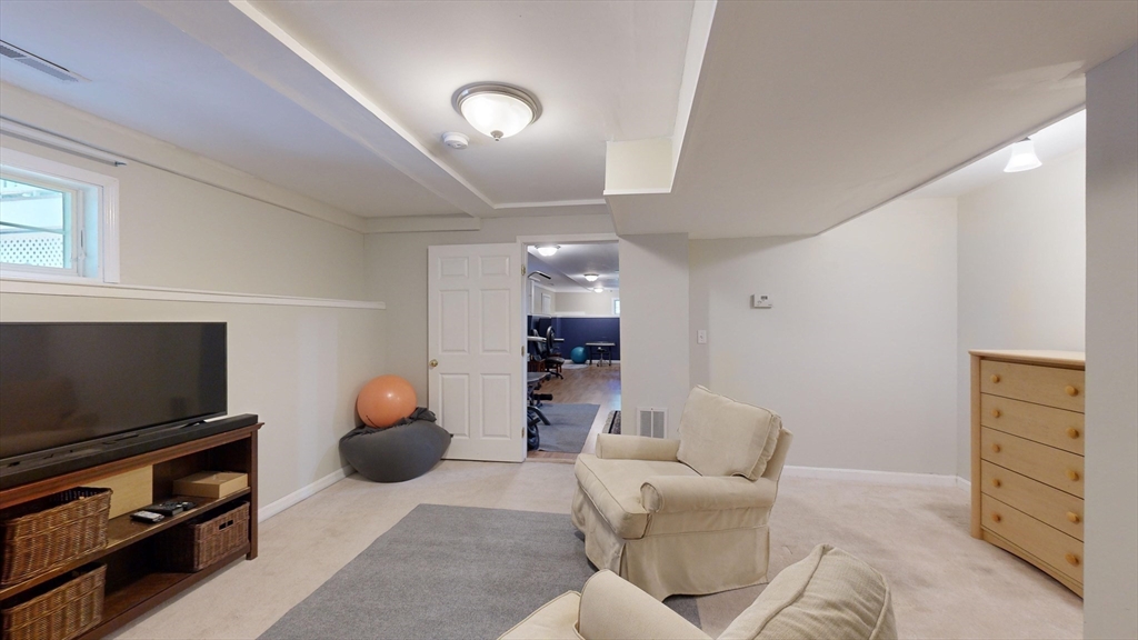 10 Cabot Ct