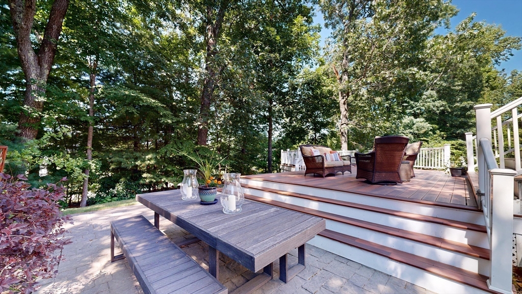 10 Cabot Ct