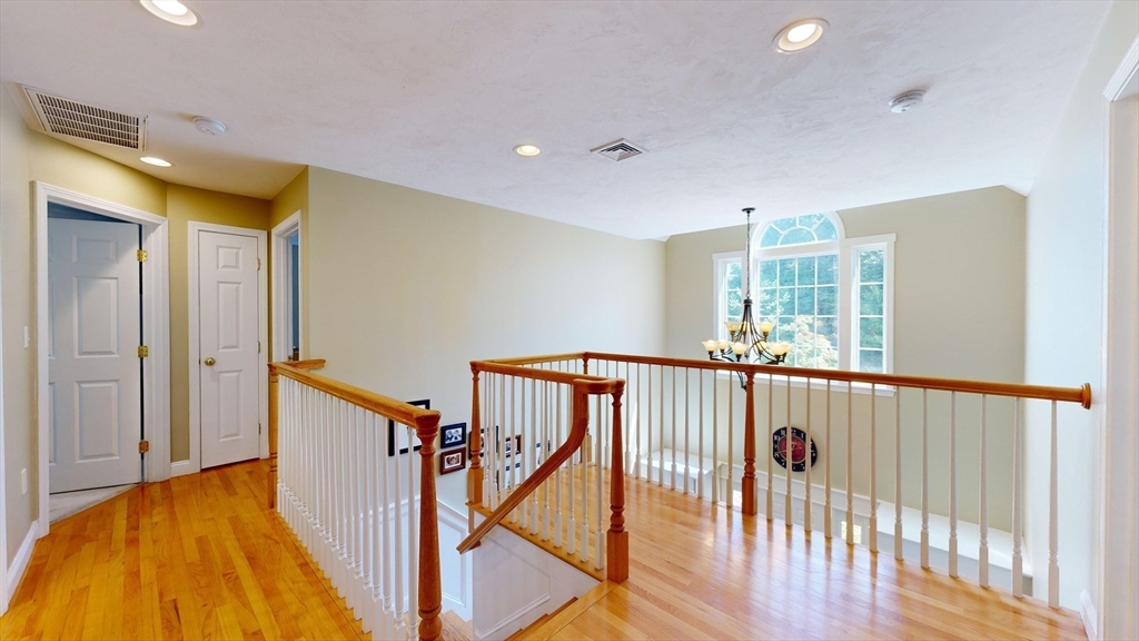 10 Cabot Ct