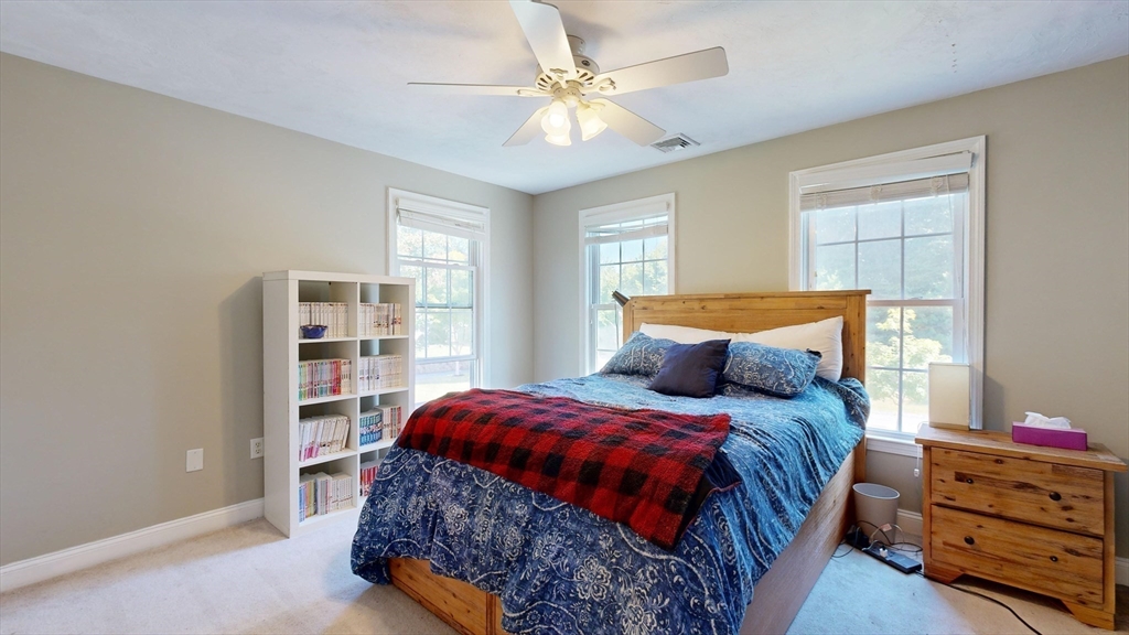 10 Cabot Ct