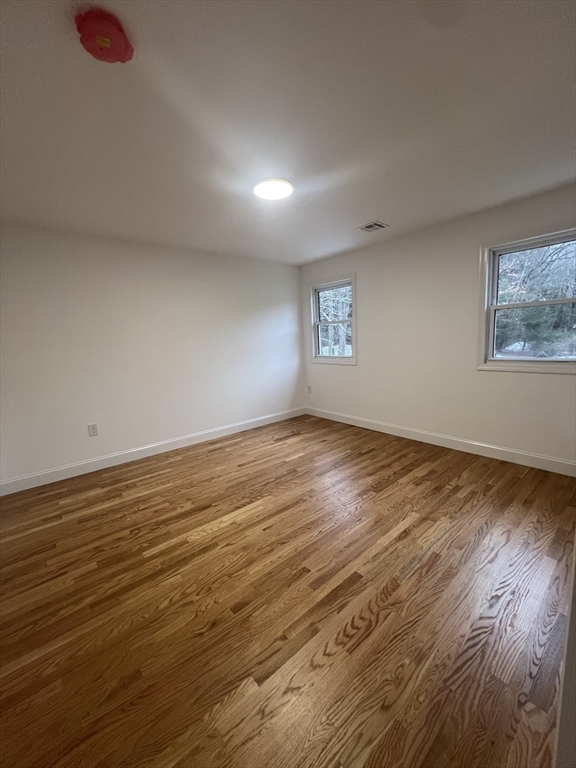 11 W Whitehall Rd