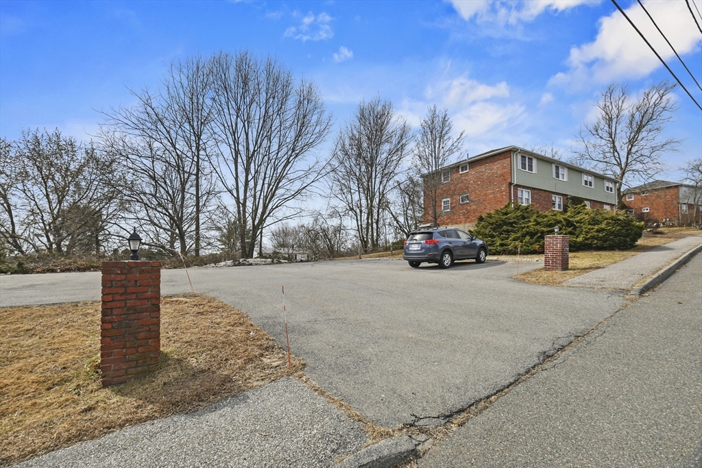 3 Zabriskie Drive