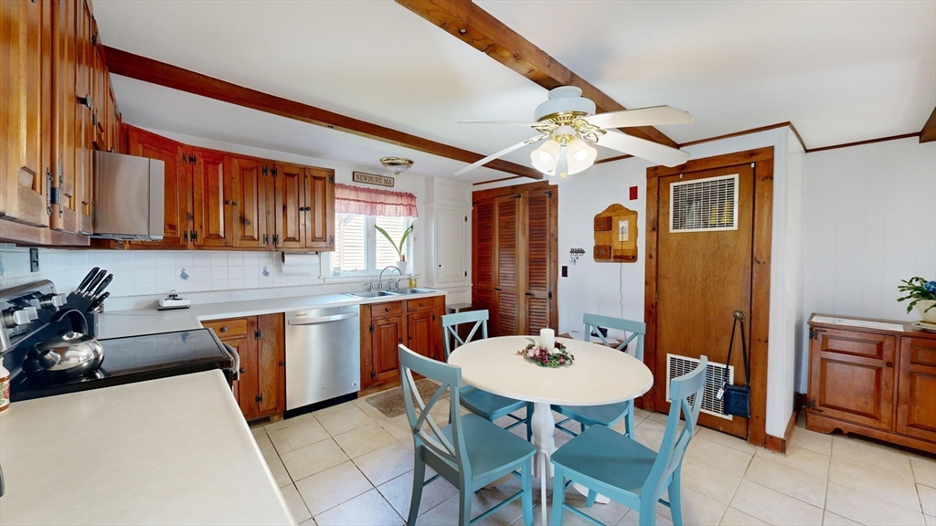 76 Cottage Road