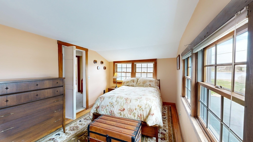 76 Cottage Road