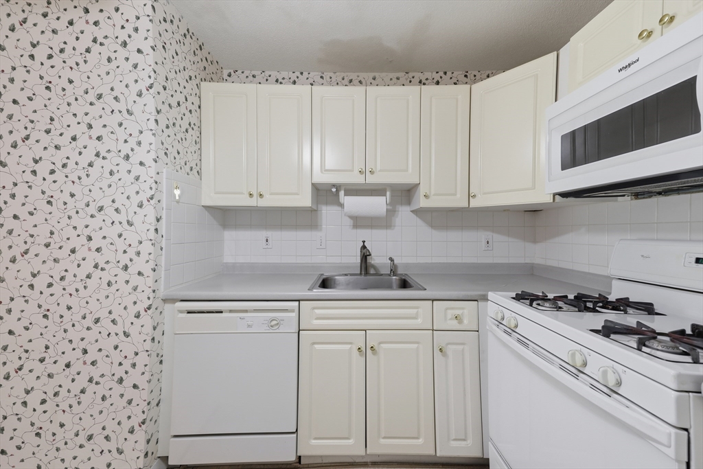 1 Brown Avenue # 88 Unit: 3-88