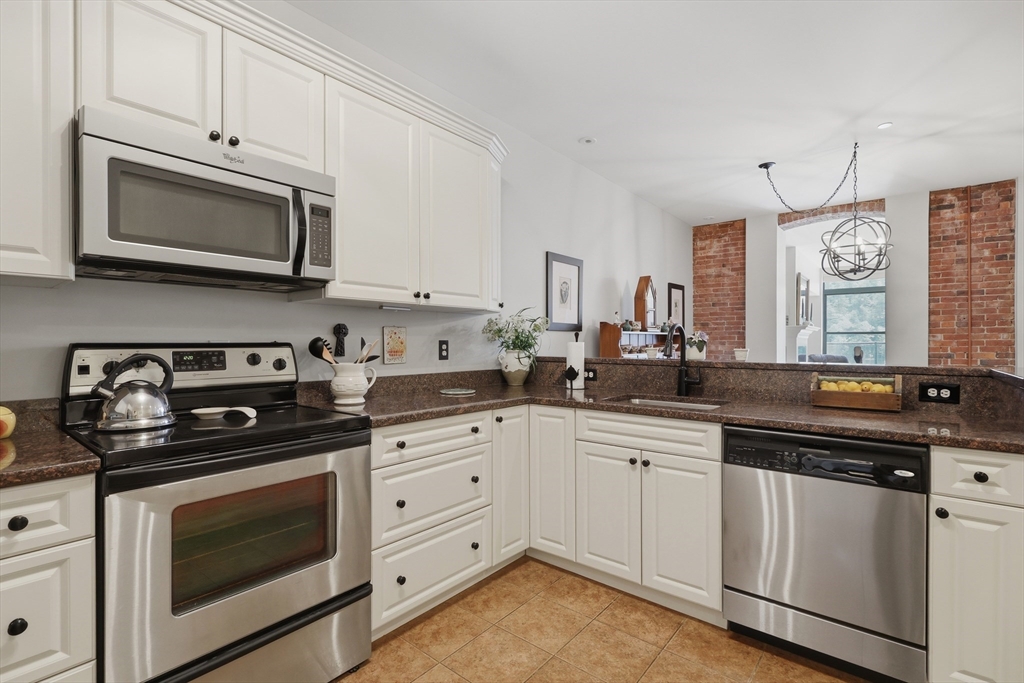 60 Merrimac Street # 611