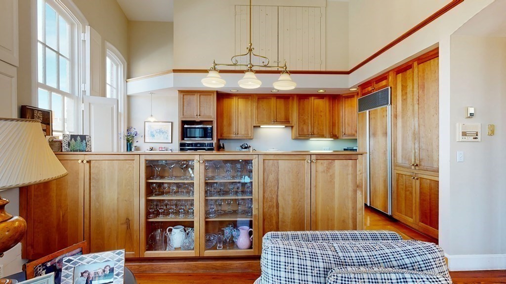 39 State St # 4