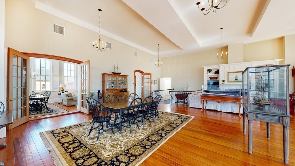 39 State St # 4