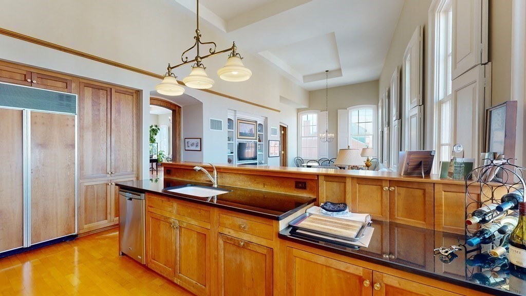 39 State St # 4
