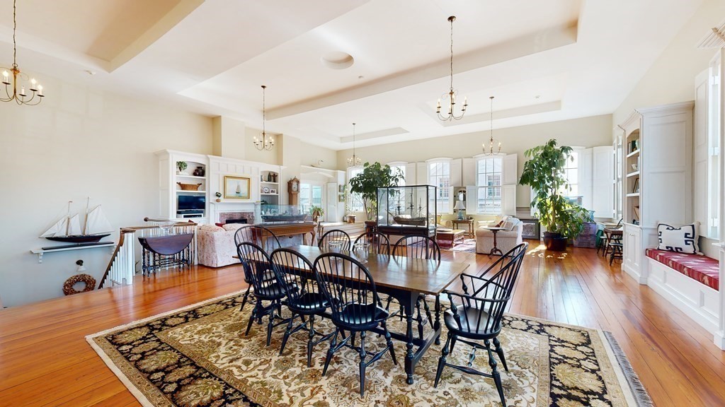 39 State St # 4