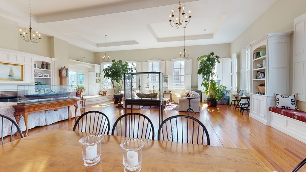 39 State St # 4