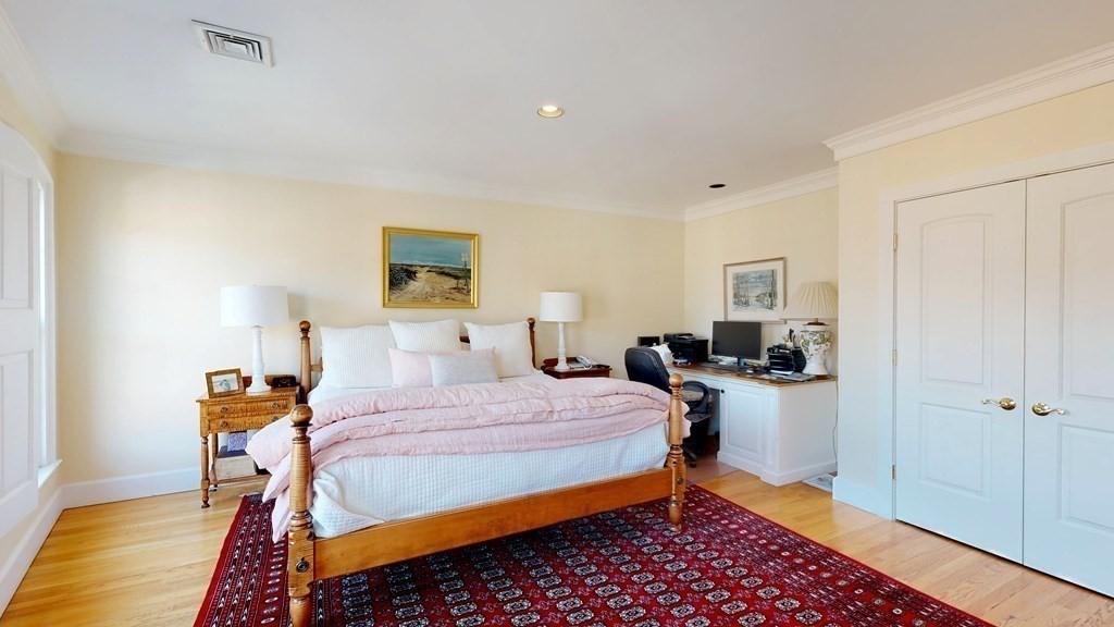 39 State St # 4