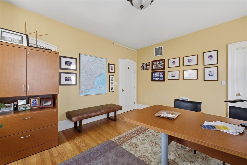 39 State St # 6