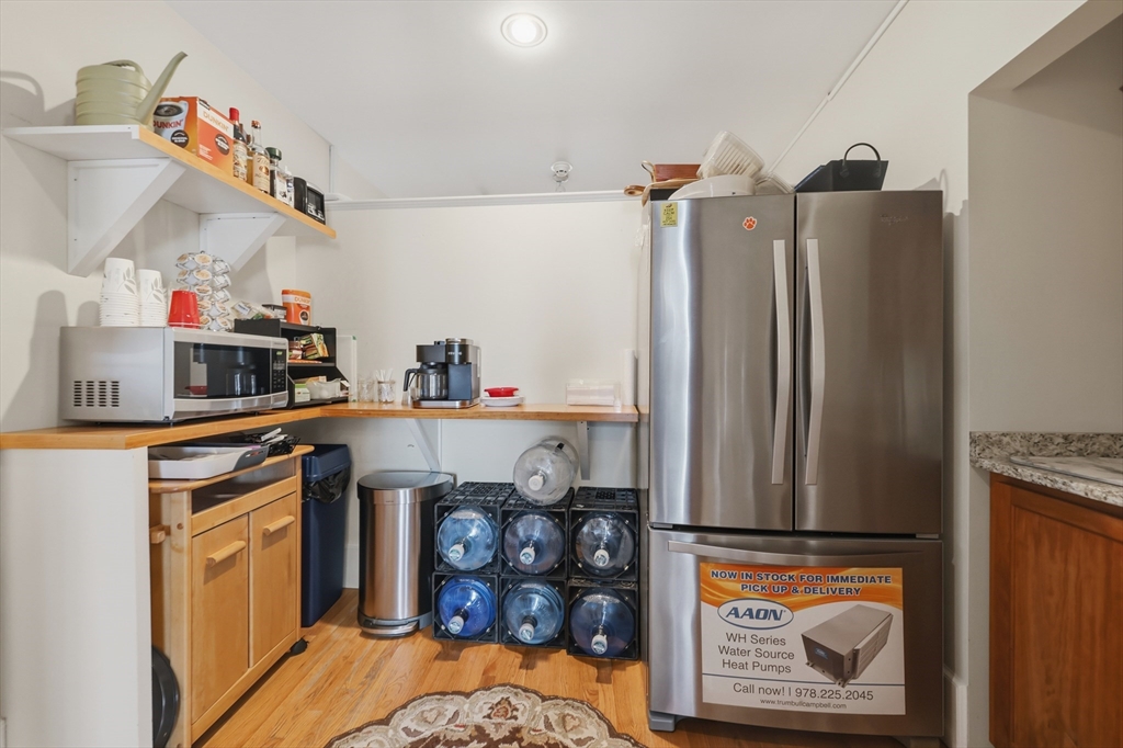39 State St # 6