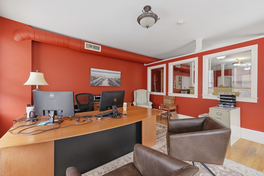 39 State St # 6