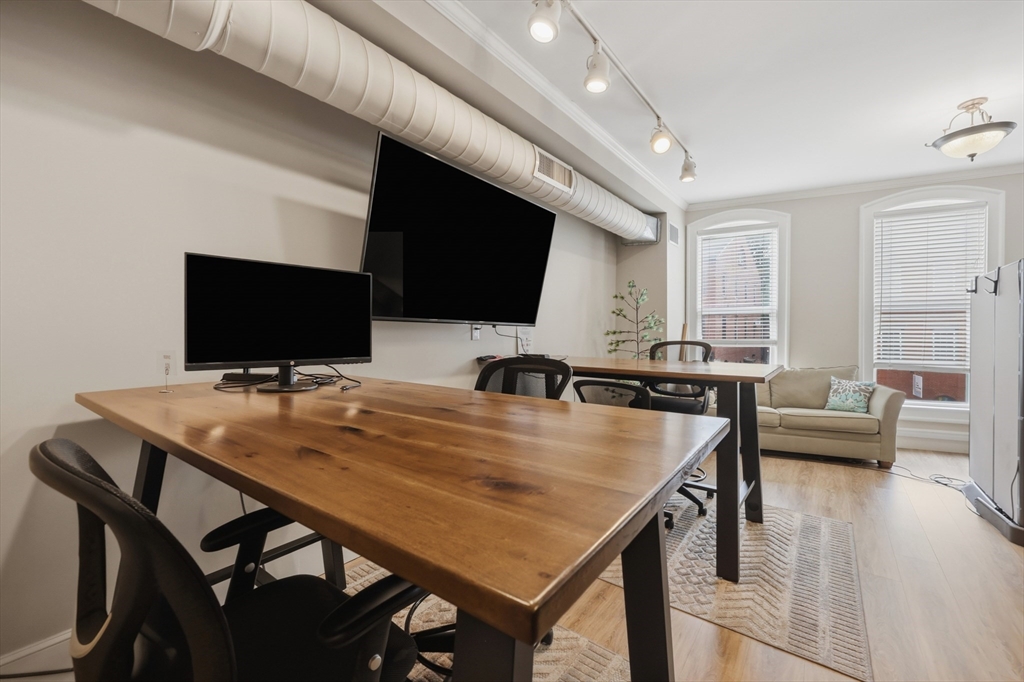 39 State St # 5