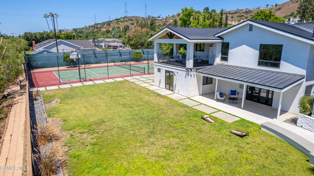18942 El Moro Way