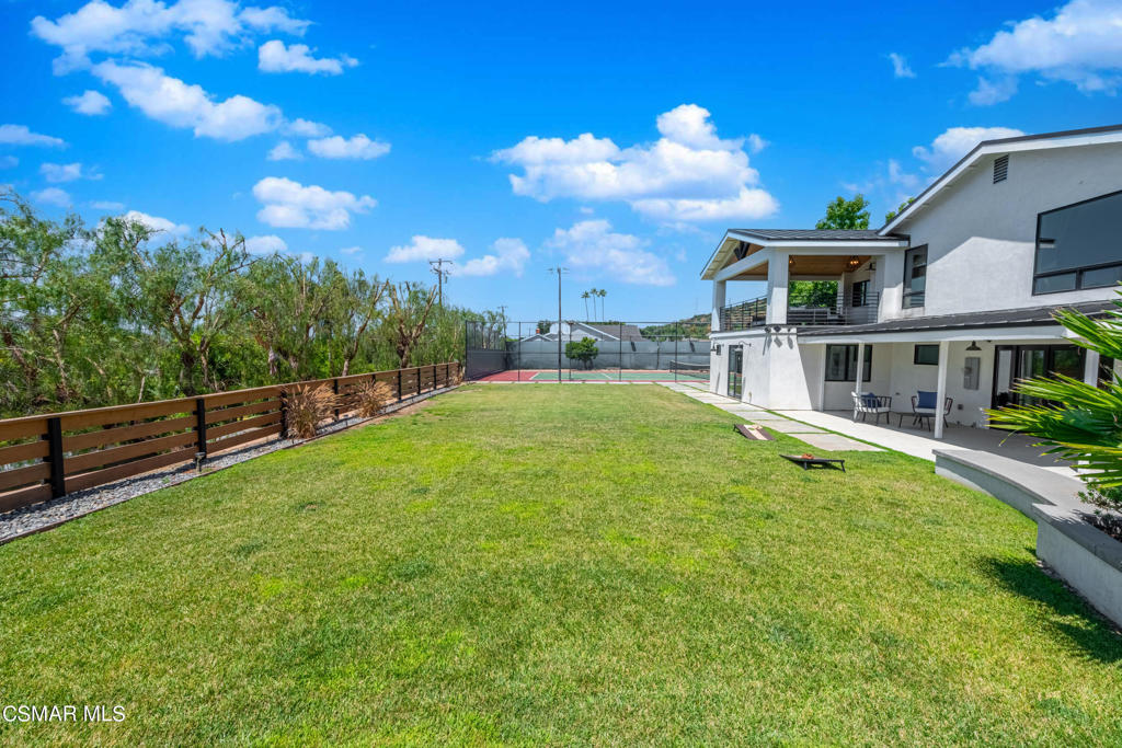 18942 El Moro Way