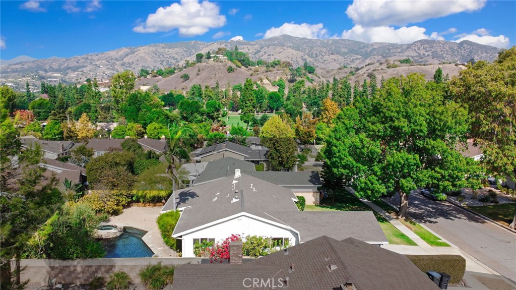 1353 Valeview Avenue