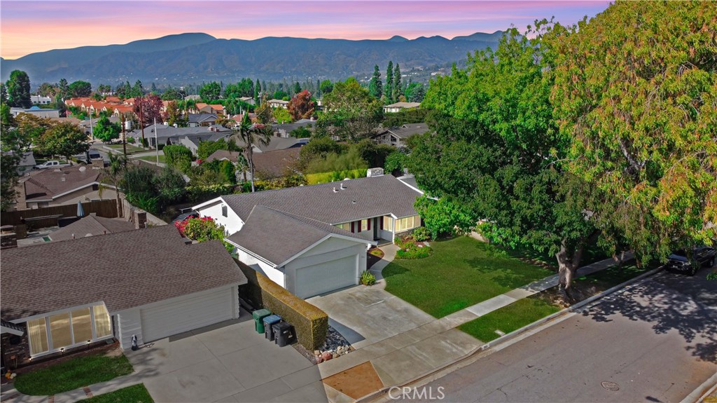 1353 Valeview Avenue