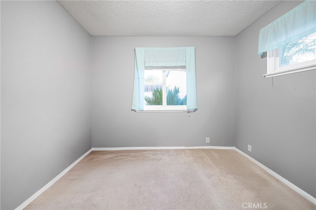 331 W Parkwood Avenue