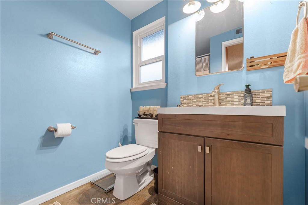 331 W Parkwood Avenue