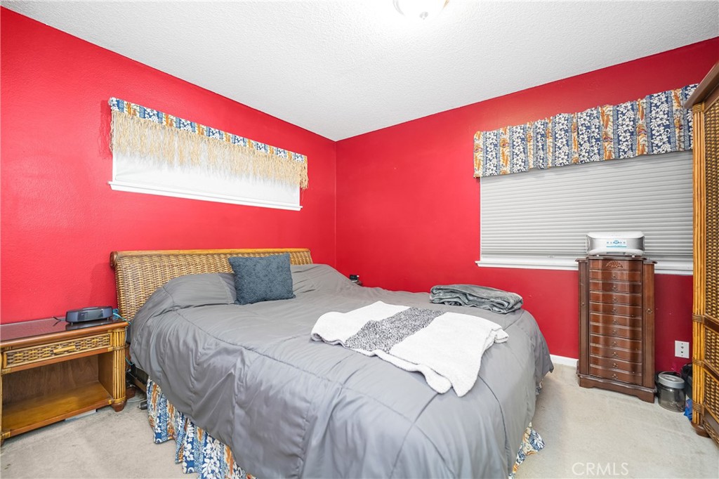331 W Parkwood Avenue