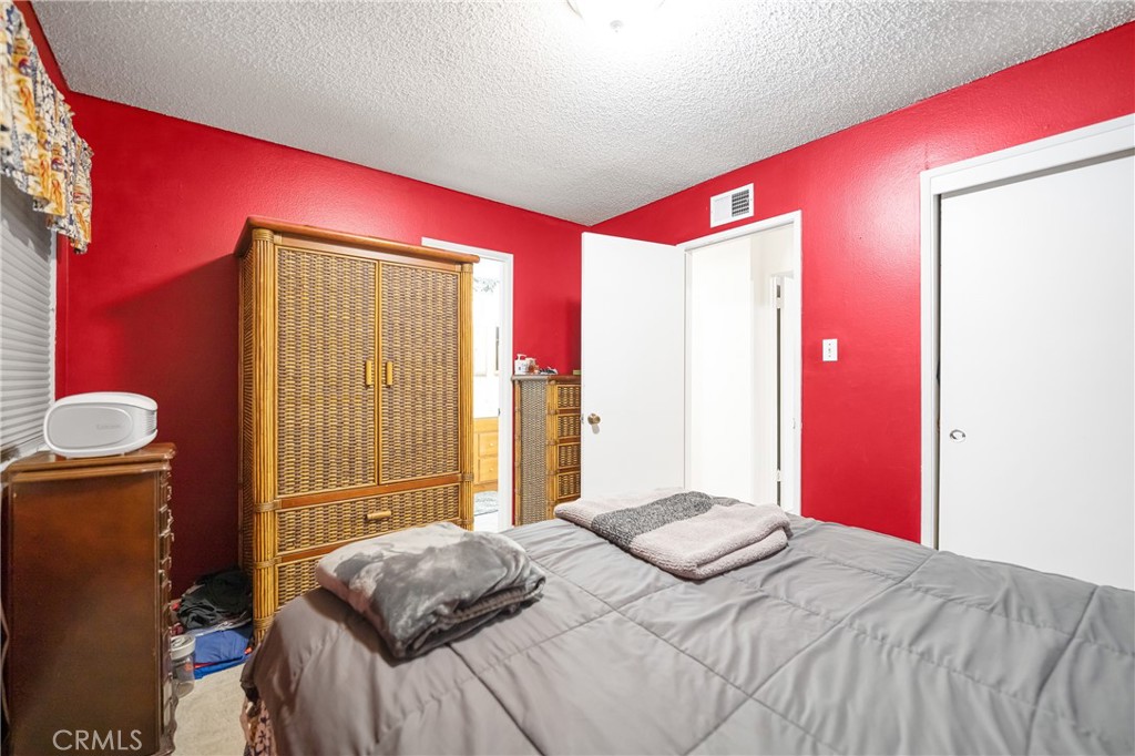331 W Parkwood Avenue