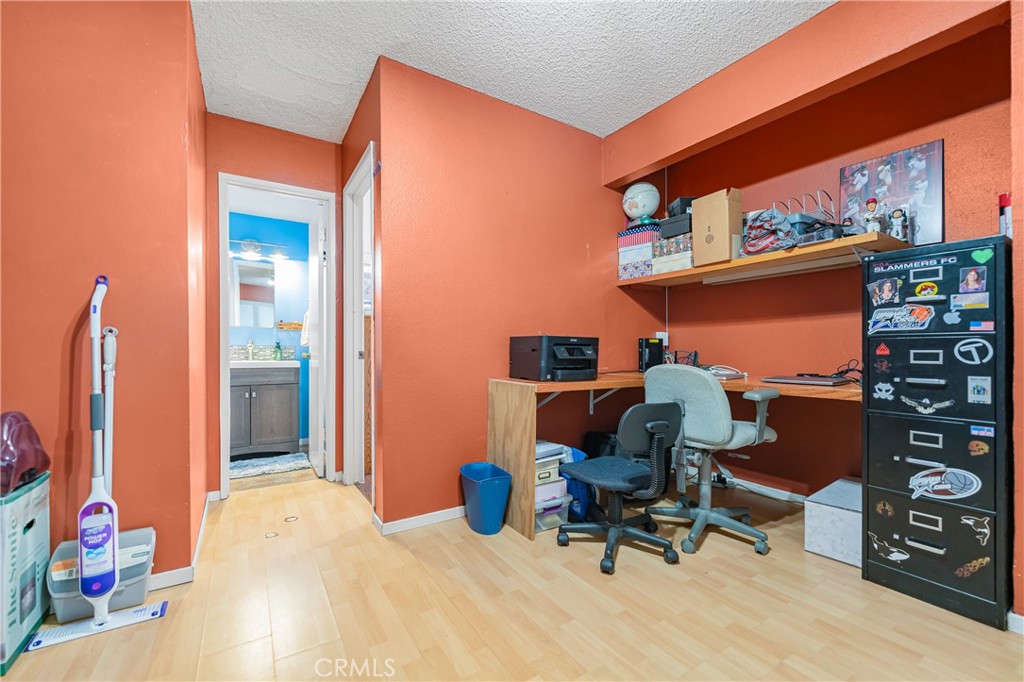 331 W Parkwood Avenue