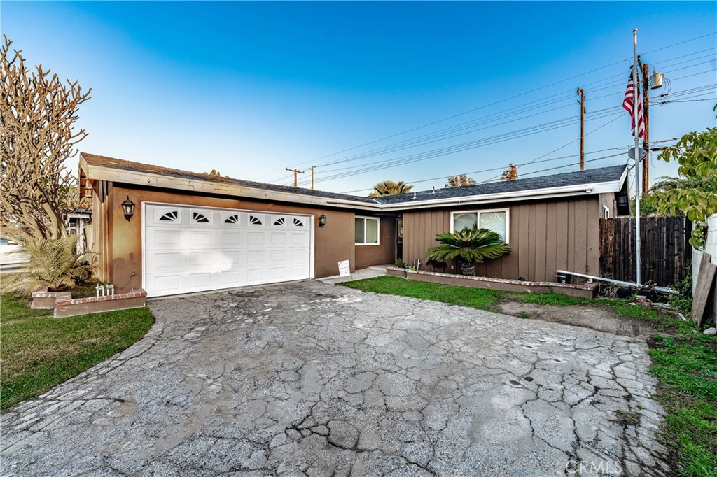 331 W Parkwood Avenue