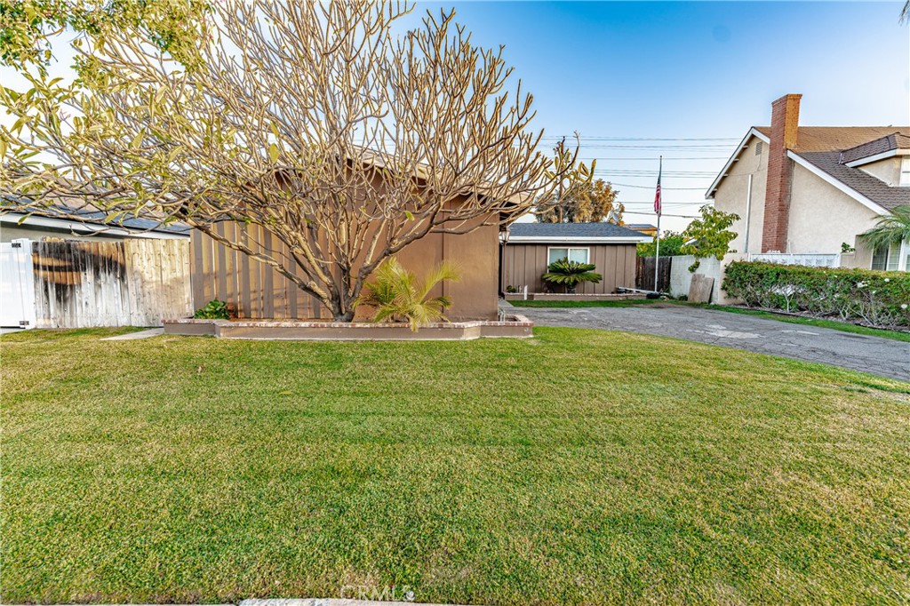 331 W Parkwood Avenue