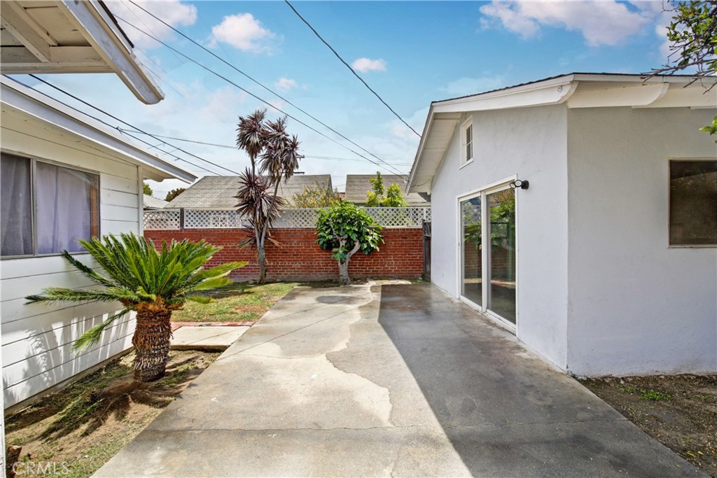 8039 4th Street