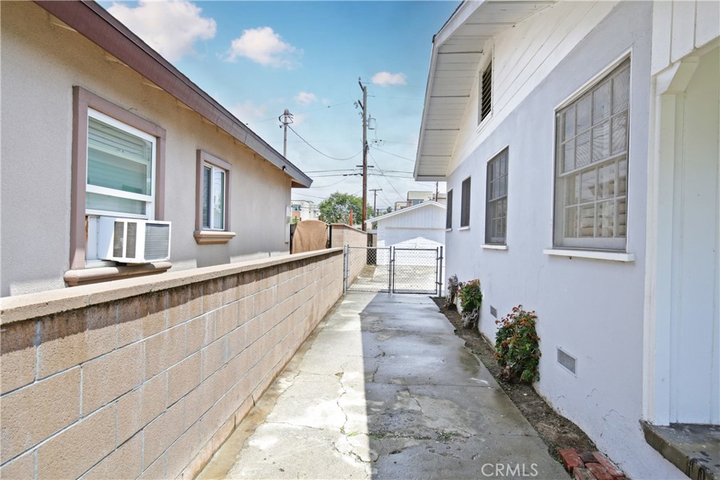 8039 4th Street