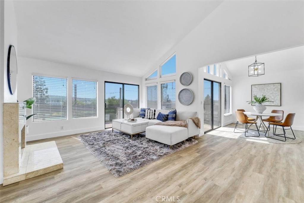 2041 Orchard Drive 17