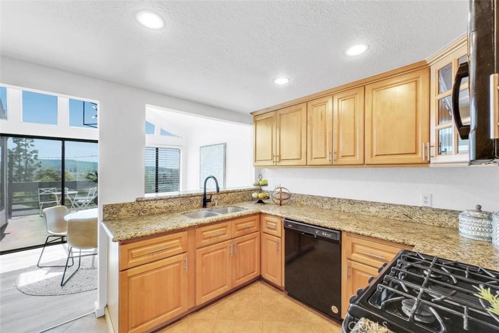 2041 Orchard Drive 17