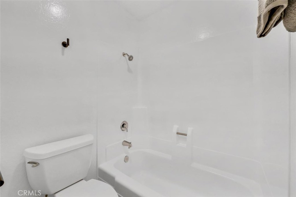 2041 Orchard Drive 17