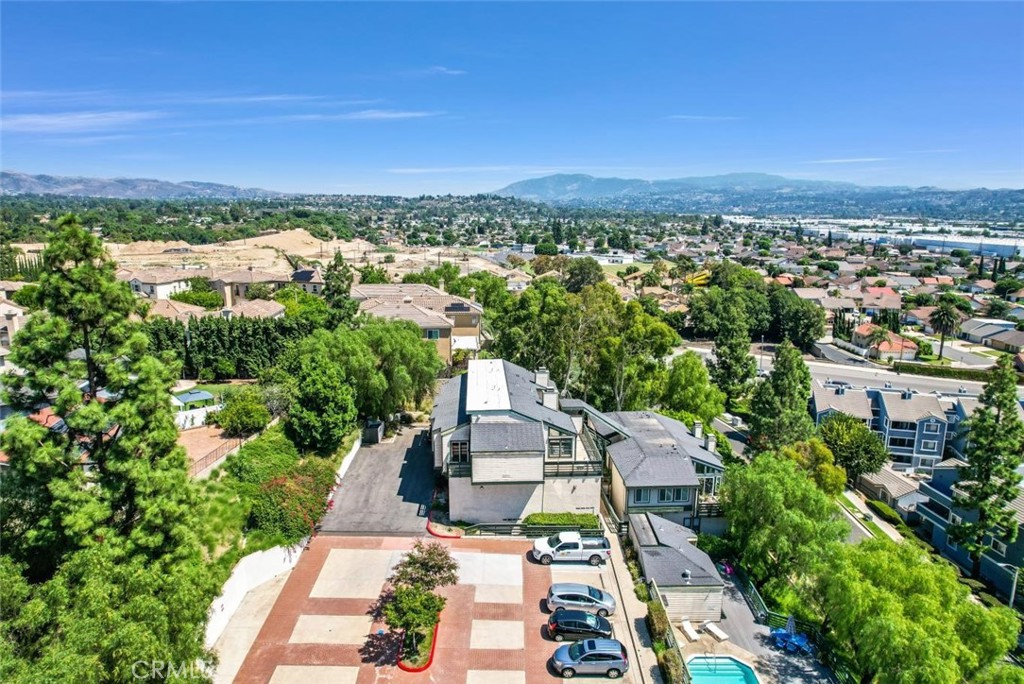 2041 Orchard Drive 17