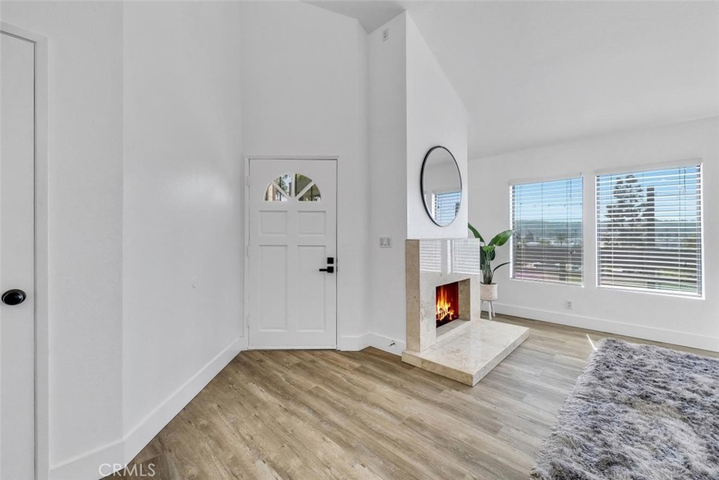2041 Orchard Drive 17