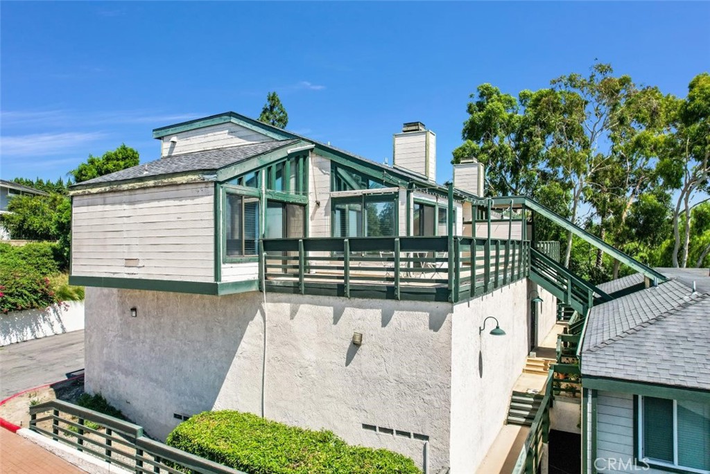 2041 Orchard Drive 17