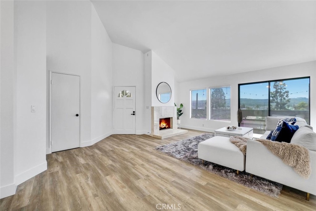 2041 Orchard Drive 17