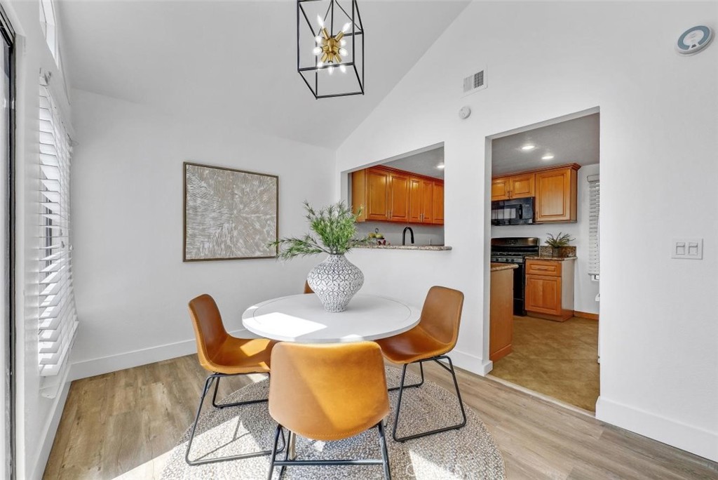 2041 Orchard Drive 17
