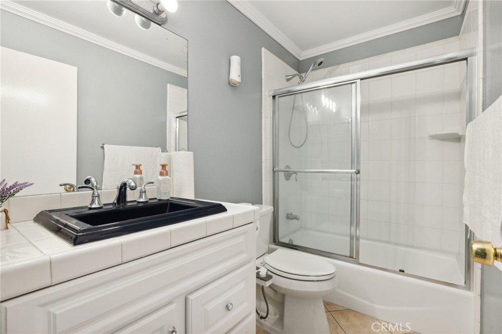 307 Dolores Circle