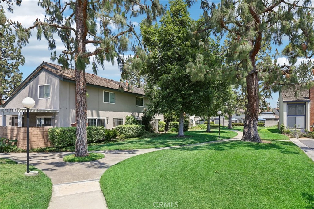 307 Dolores Circle